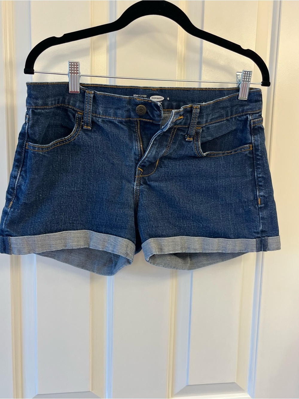 Old Navy Denim Roll-Cuff Women's Shorts in Dark Blue size 4
